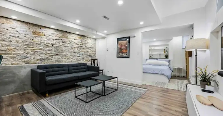 33 Garden Avenue, Toronto, ON, M6R 1H5 - 3