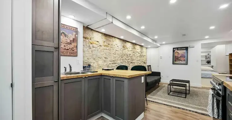 33 Garden Avenue, Toronto, ON, M6R 1H5 - 13