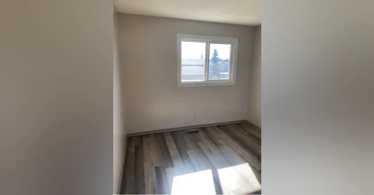 4 Pan Am Street, Swan Hills, AB, T0G 2C0 - 5