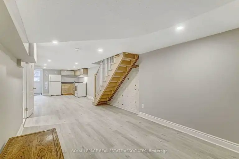 274 Ossington Avenue, Toronto, ON, M6J 3A3 - 6