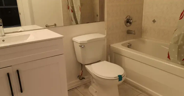 220 Burnhamthorpe Road West, Mississauga, ON, L5B 4N4 - 18
