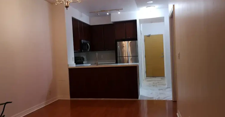 220 Burnhamthorpe Road West, Mississauga, ON, L5B 4N4 - 10