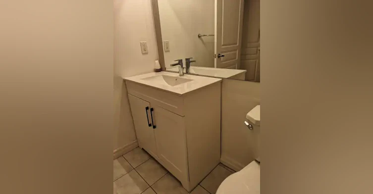 220 Burnhamthorpe Road West, Mississauga, ON, L5B 4N4 - 14