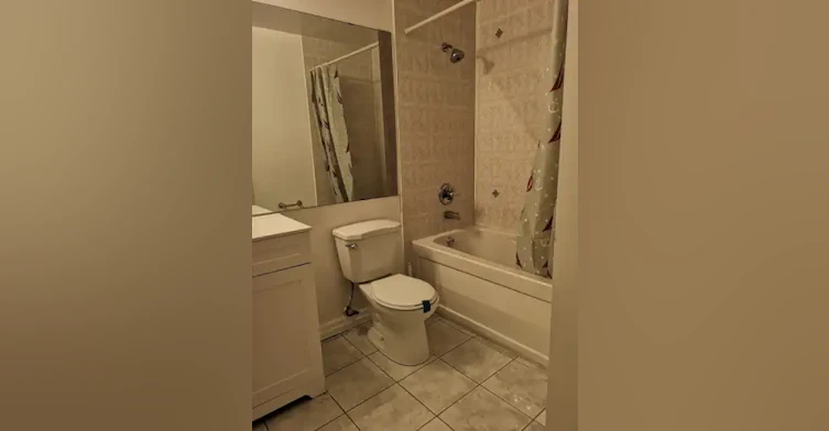 220 Burnhamthorpe Road West, Mississauga, ON, L5B 4N4 - 17