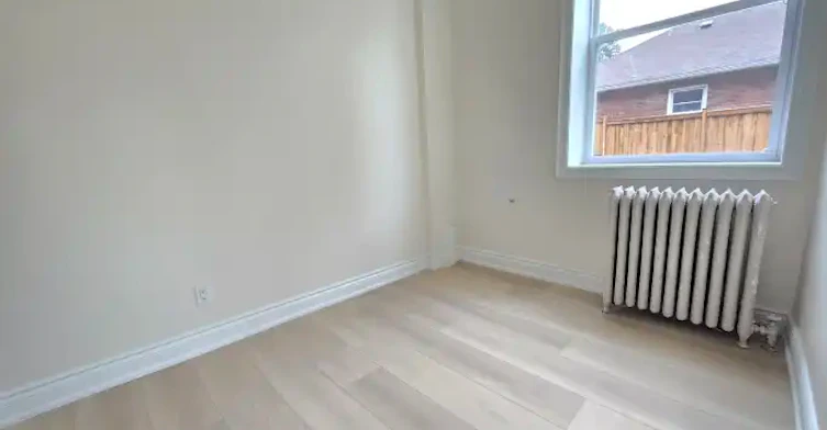 610 Dundas Street West, Whitby, ON, L1N 2N2 - 5