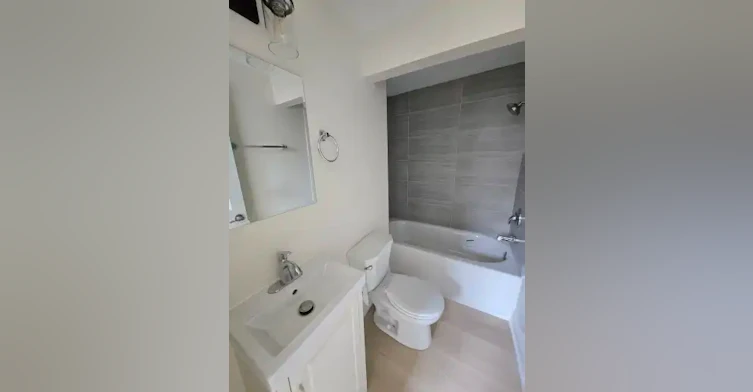 610 Dundas Street West, Whitby, ON, L1N 2N2 - 7