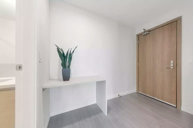 2108 Gilmore Avenue, Burnaby, BC, V5C 0N8 - 9