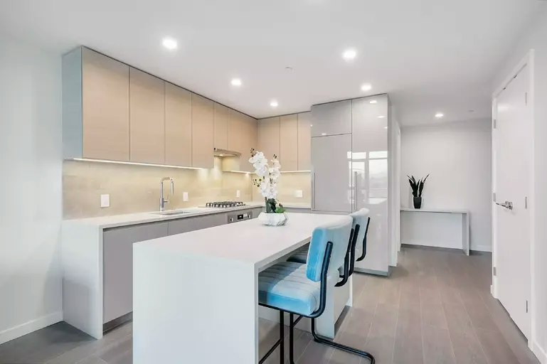 2108 Gilmore Avenue, Burnaby, BC, V5C 0N8 - 4