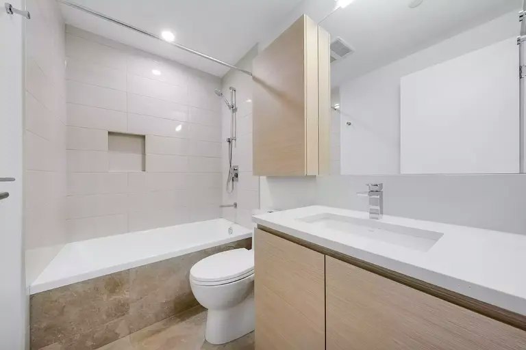 2108 Gilmore Avenue, Burnaby, BC, V5C 0N8 - 10