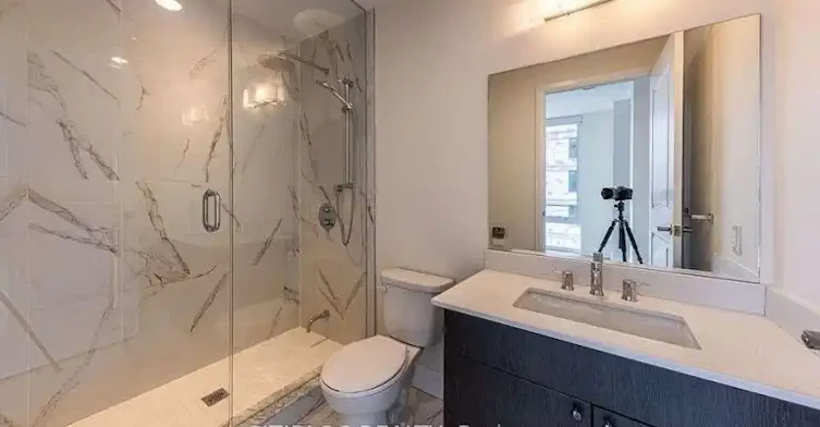 200 Woodbine Avenue, Toronto, ON, M4L 3P2 - 14