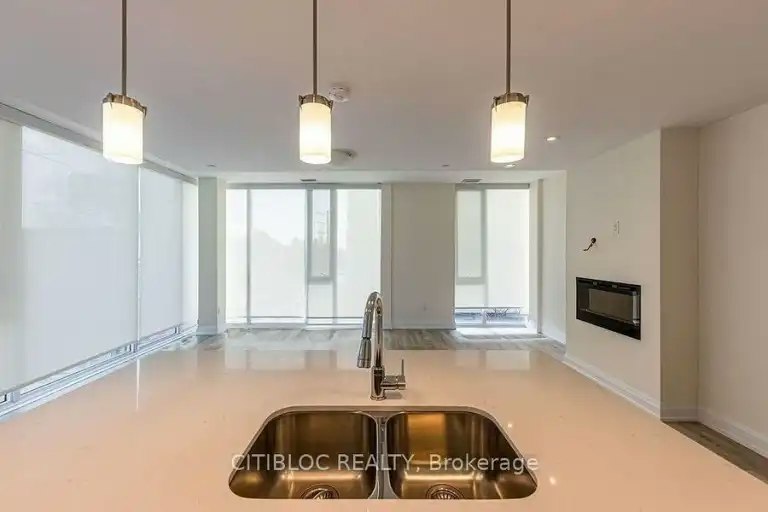 200 Woodbine Avenue, Toronto, ON, M4L 3P2 - 6