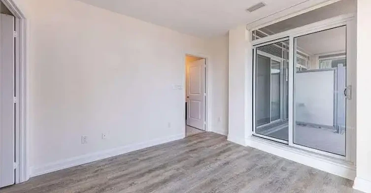 200 Woodbine Avenue, Toronto, ON, M4L 3P2 - 3