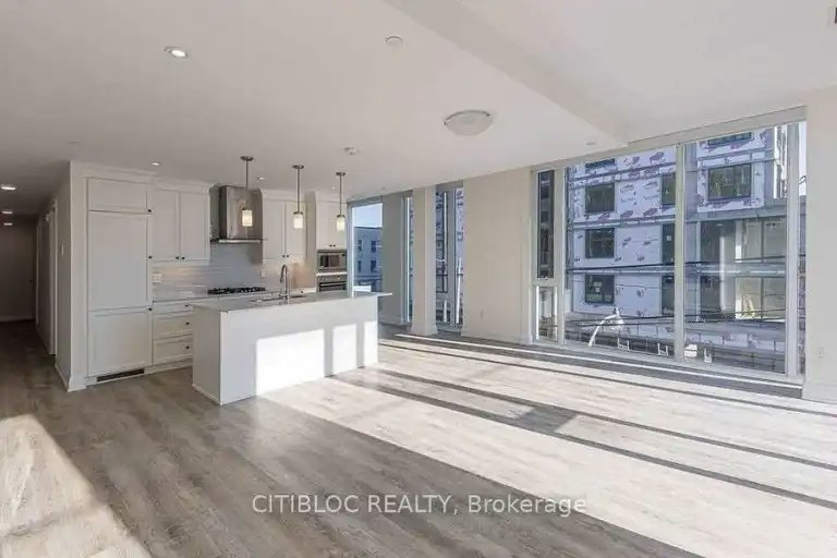 200 Woodbine Avenue, Toronto, ON, M4L 3P2 - 8