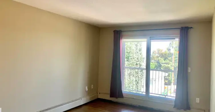 4010 49 Avenue, Innisfail, AB, T4G 1C6 - 4