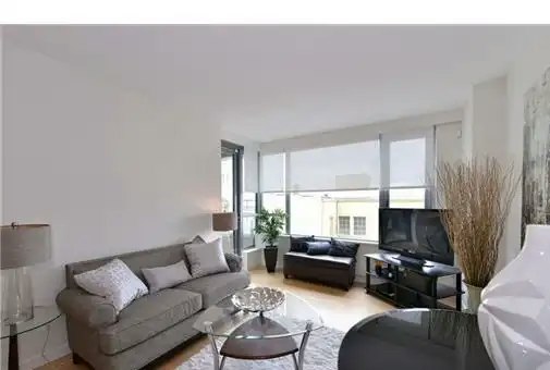 608 Broughton Street, Victoria, BC, V8W 1C7 - 8