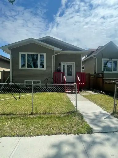 11137 96 Street, Edmonton, AB, T5G 1S8