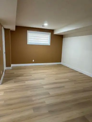 11137 96 Street, Edmonton, AB, T5G 1S8 - 8