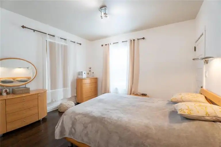 25 Cornish Avenue, Winnipeg, MB, R3C 2C2 - 20