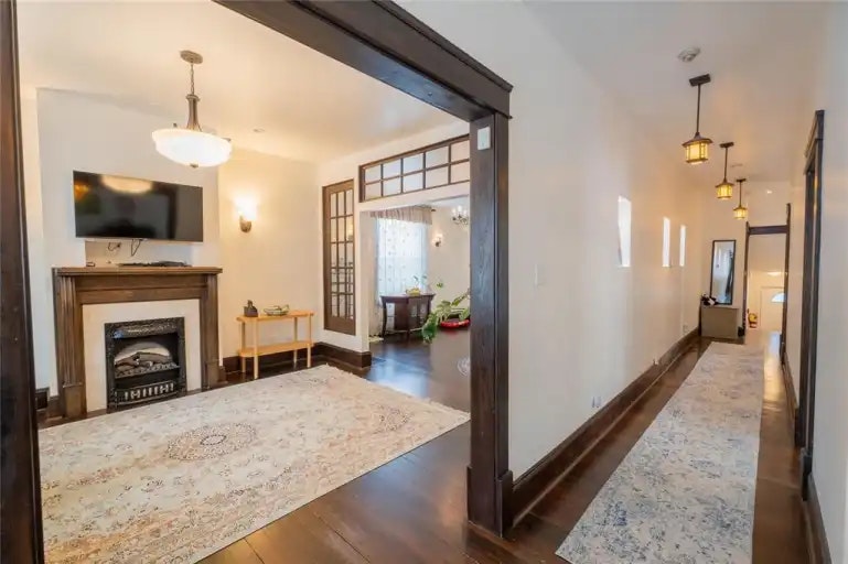 25 Cornish Avenue, Winnipeg, MB, R3C 2C2 - 15