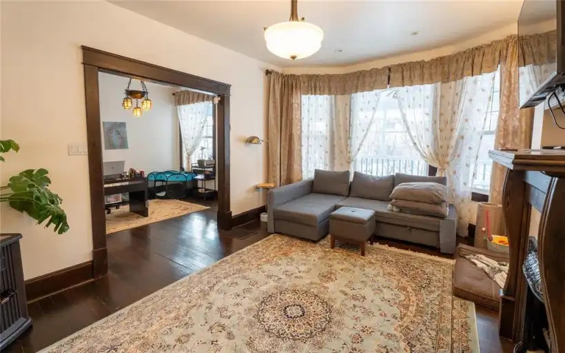25 Cornish Avenue, Winnipeg, MB, R3C 2C2 - 10