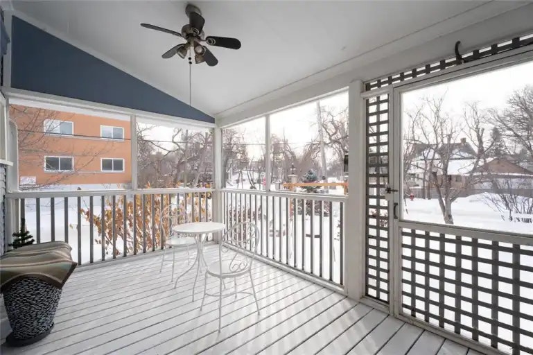25 Cornish Avenue, Winnipeg, MB, R3C 2C2 - 8