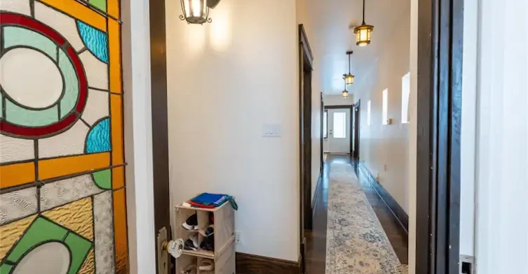 25 Cornish Avenue, Winnipeg, MB, R3C 2C2 - 11