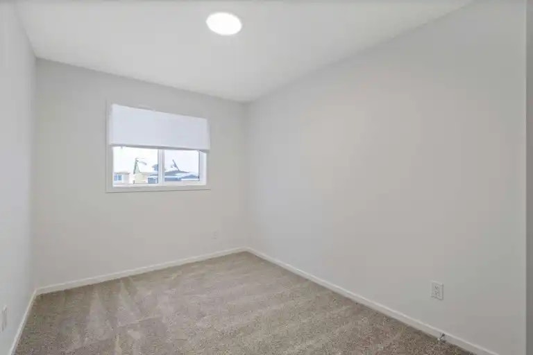 20710 99b Avenue Northwest, Edmonton, AB, T5T 7N2 - 18