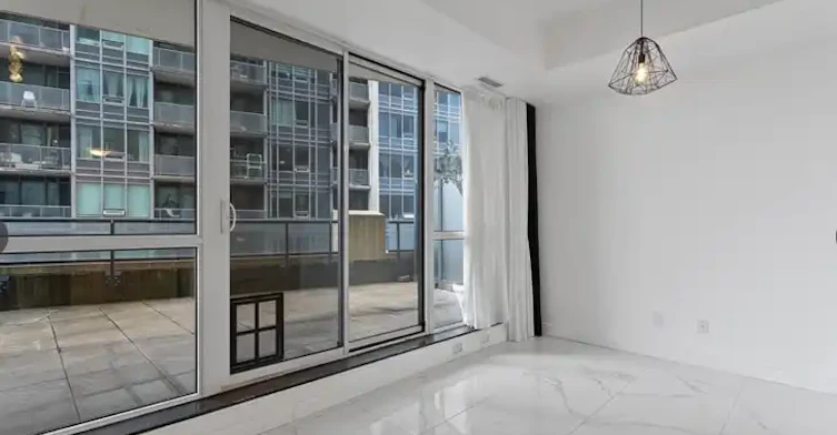 51 Liberty Street East, Toronto, ON, M6K 3P8 - 5