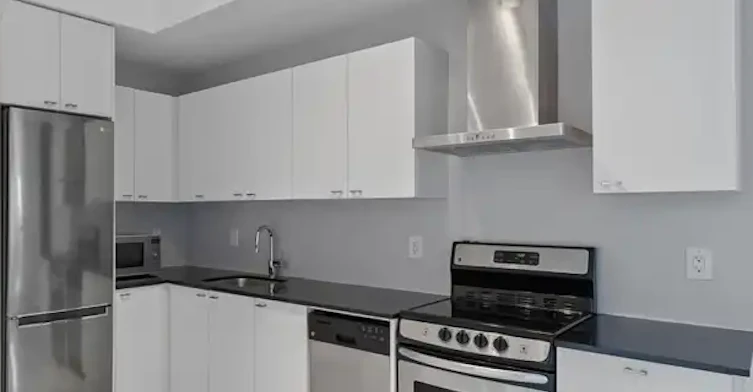 51 Liberty Street East, Toronto, ON, M6K 3P8 - 4