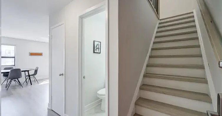133 Jefferson Avenue, Toronto, ON, M6K 3E4 - 4