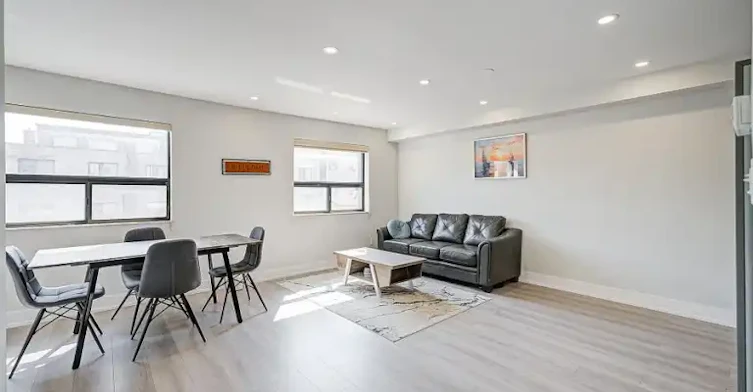 133 Jefferson Avenue, Toronto, ON, M6K 3E4 - 5