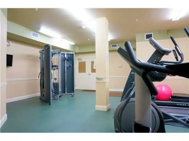 10333 112 Street Northwest, Edmonton, AB, T5K 0B4 - 15