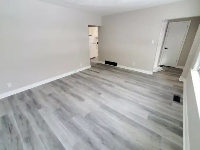 1456 Lakefield Street, Oshawa, ON, L1J 3Z2 - 3