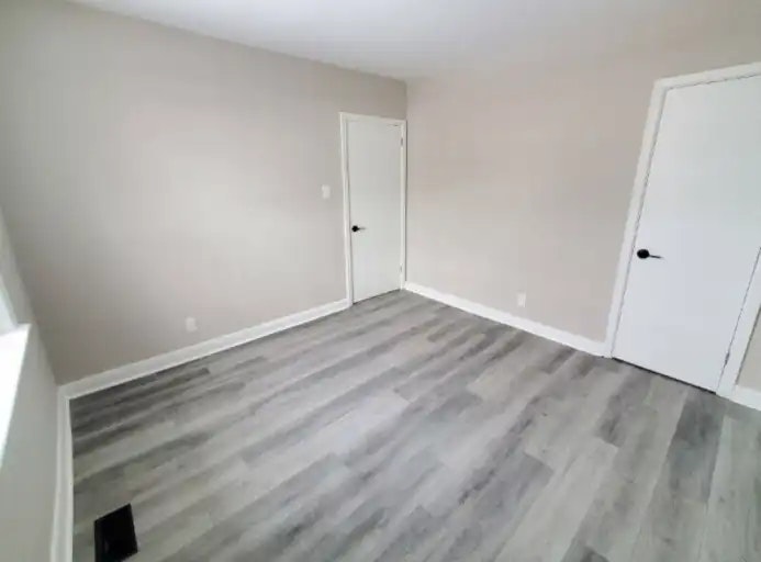 1456 Lakefield Street, Oshawa, ON, L1J 3Z2 - 7
