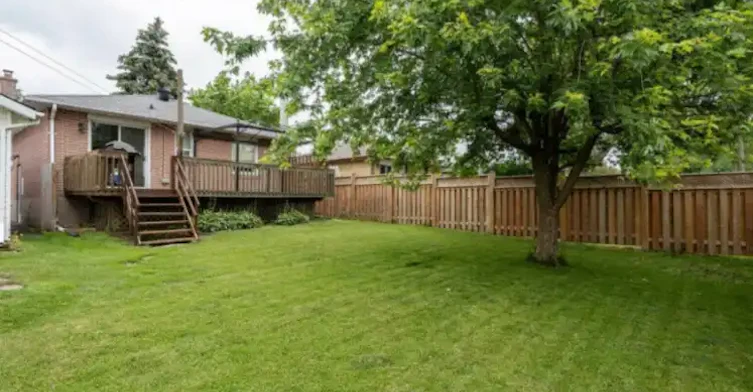 1456 Lakefield Street, Oshawa, ON, L1J 3Z2