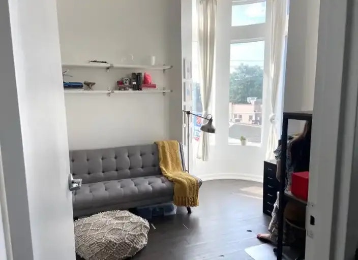 1496 Queen Street West, Toronto, ON, M6K 1M4 - 4