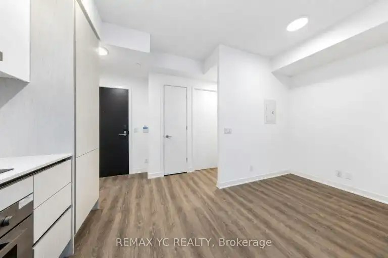 180 Front Street East, Toronto, ON, M5A 0A9 - 6