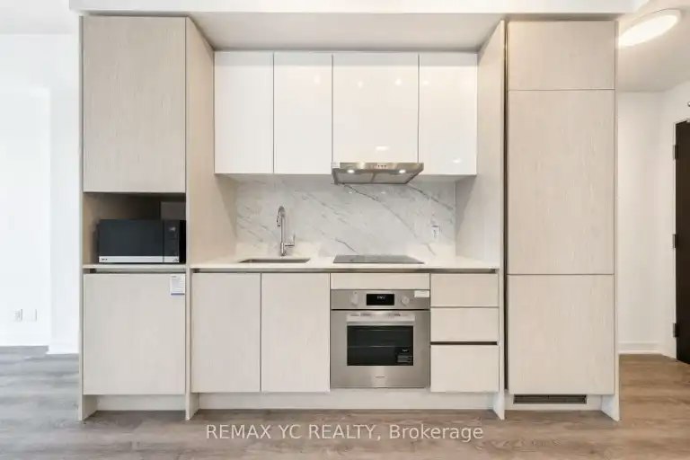 180 Front Street East, Toronto, ON, M5A 0A9 - 8