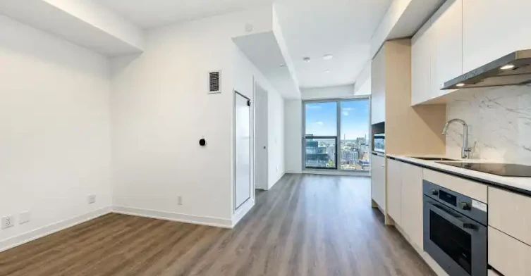 180 Front Street East, Toronto, ON, M5A 0A9