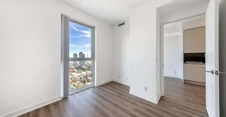 180 Front Street East, Toronto, ON, M5A 0A9 - 4