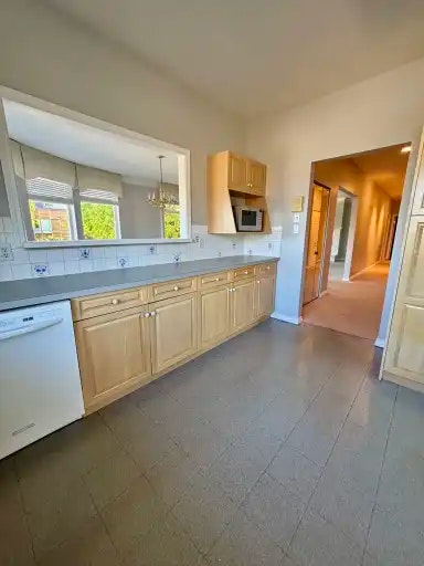 5461 12 Avenue, Delta, BC, V4M 2B2 - 6
