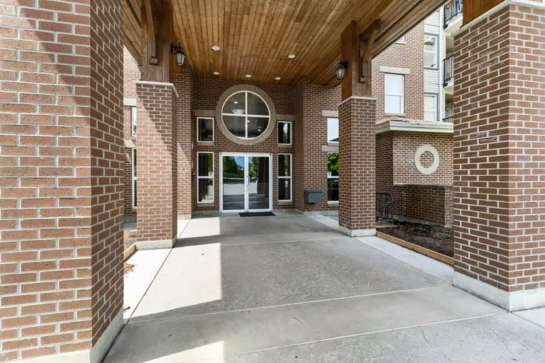 9473 Broadway, Chilliwack, BC, V2P 5T8 - 2