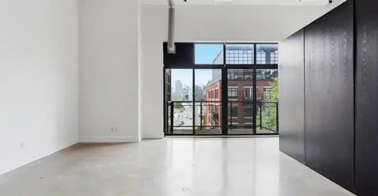 68 Broadview Avenue, Toronto, ON, M4M 2E6 - 3