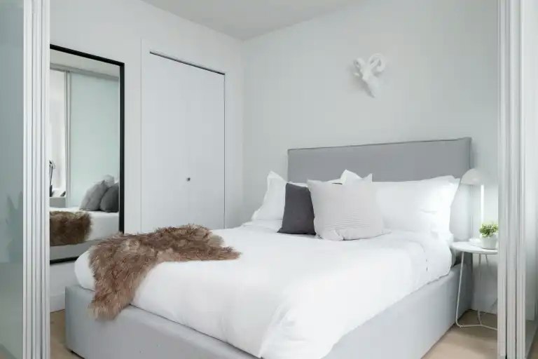 1368 East 8th Avenue, Vancouver, BC, V5N 1T2 - 11