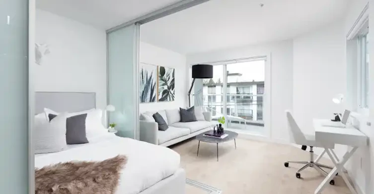 1368 East 8th Avenue, Vancouver, BC, V5N 1T2