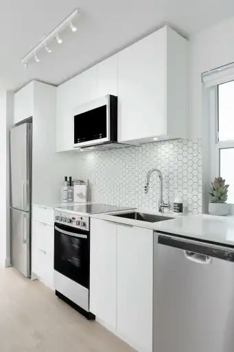 1368 East 8th Avenue, Vancouver, BC, V5N 1T2 - 4