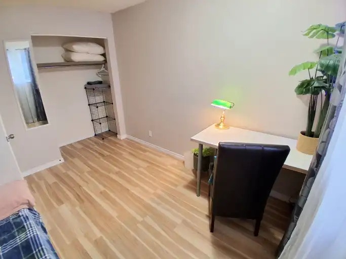 5306 32 Avenue Northwest, Calgary, AB, T3B 0J6 - 19