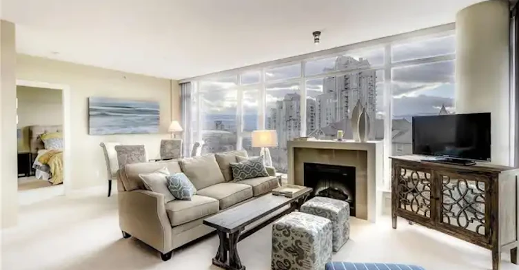 1075 Sunset Drive, Kelowna, BC, V1Y 9Y9 - 9