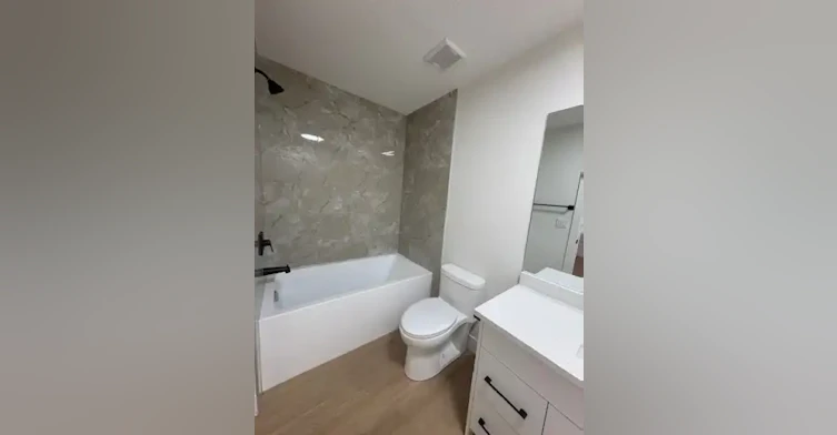 9844 155 Street Northwest, Edmonton, AB, T5P 2K9 - 10