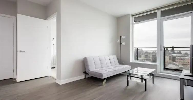 4900 Lennox Lane, Burnaby, BC, V5H 0G9 - 4